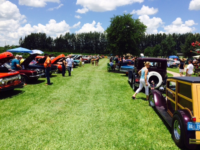 Spring Cruise In Car Show and music by Sha-Boom!