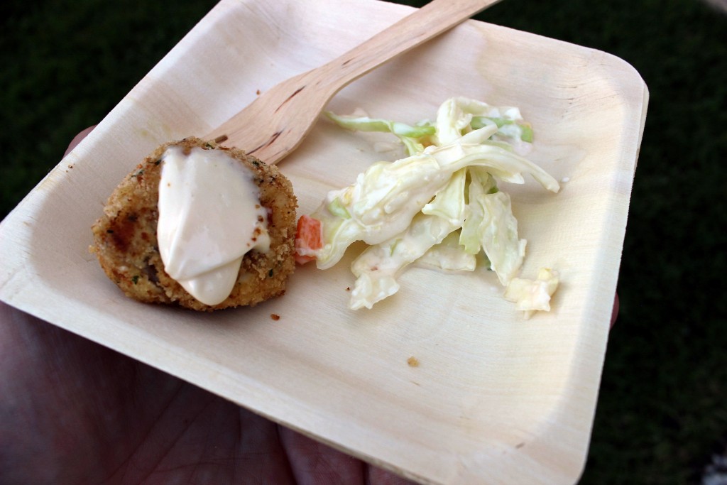 Crab Cake with Cabbage Slaw