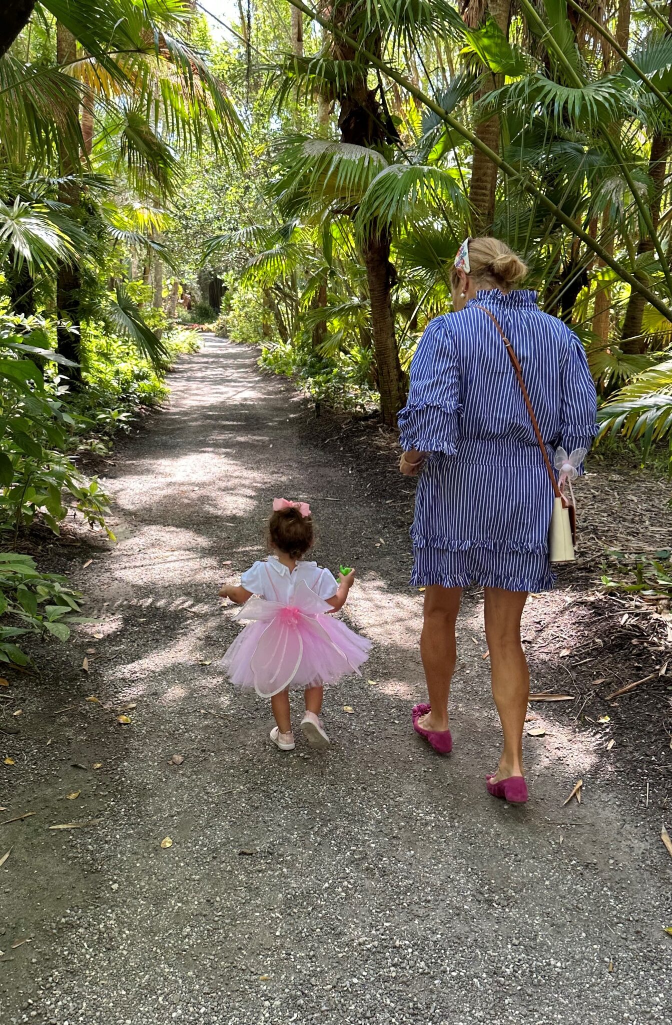 Mckee Botanical Garden Celebrates Mother’s Day With Special Offer 