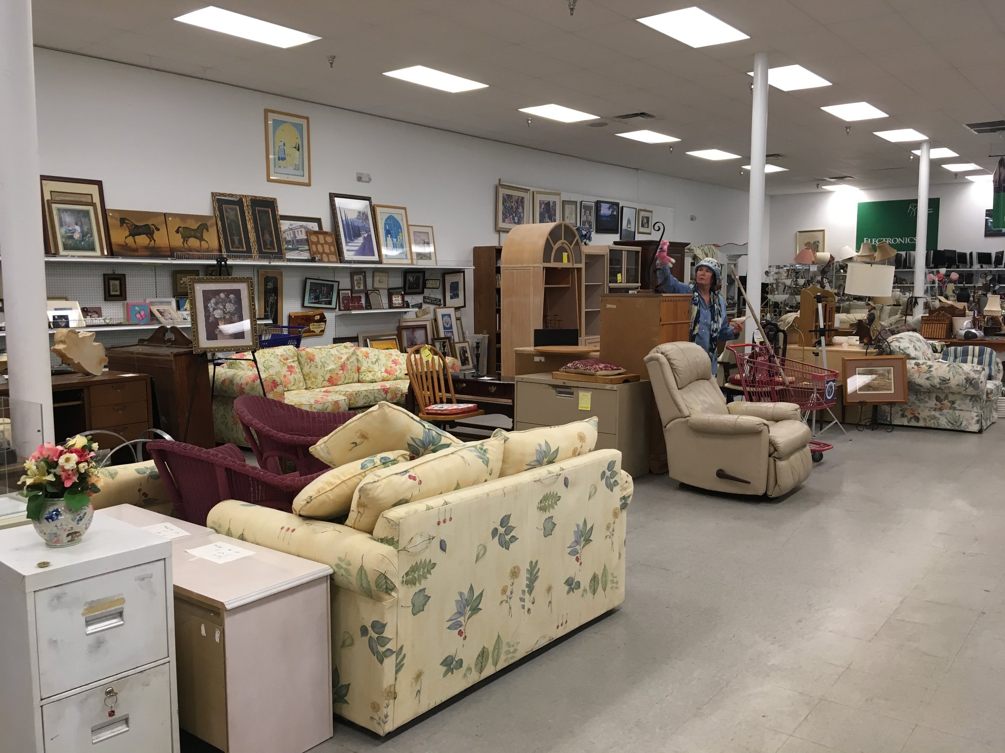 Featured image for “Humane Society Thrift Shops”