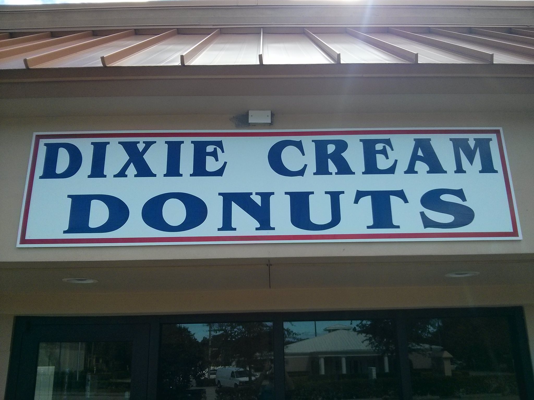 Featured image for “Dixie Cream Donuts – Vero Beach”