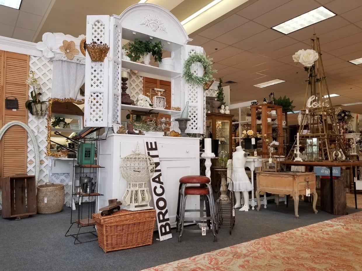 Wildwood Antique Mall of Vero Beach