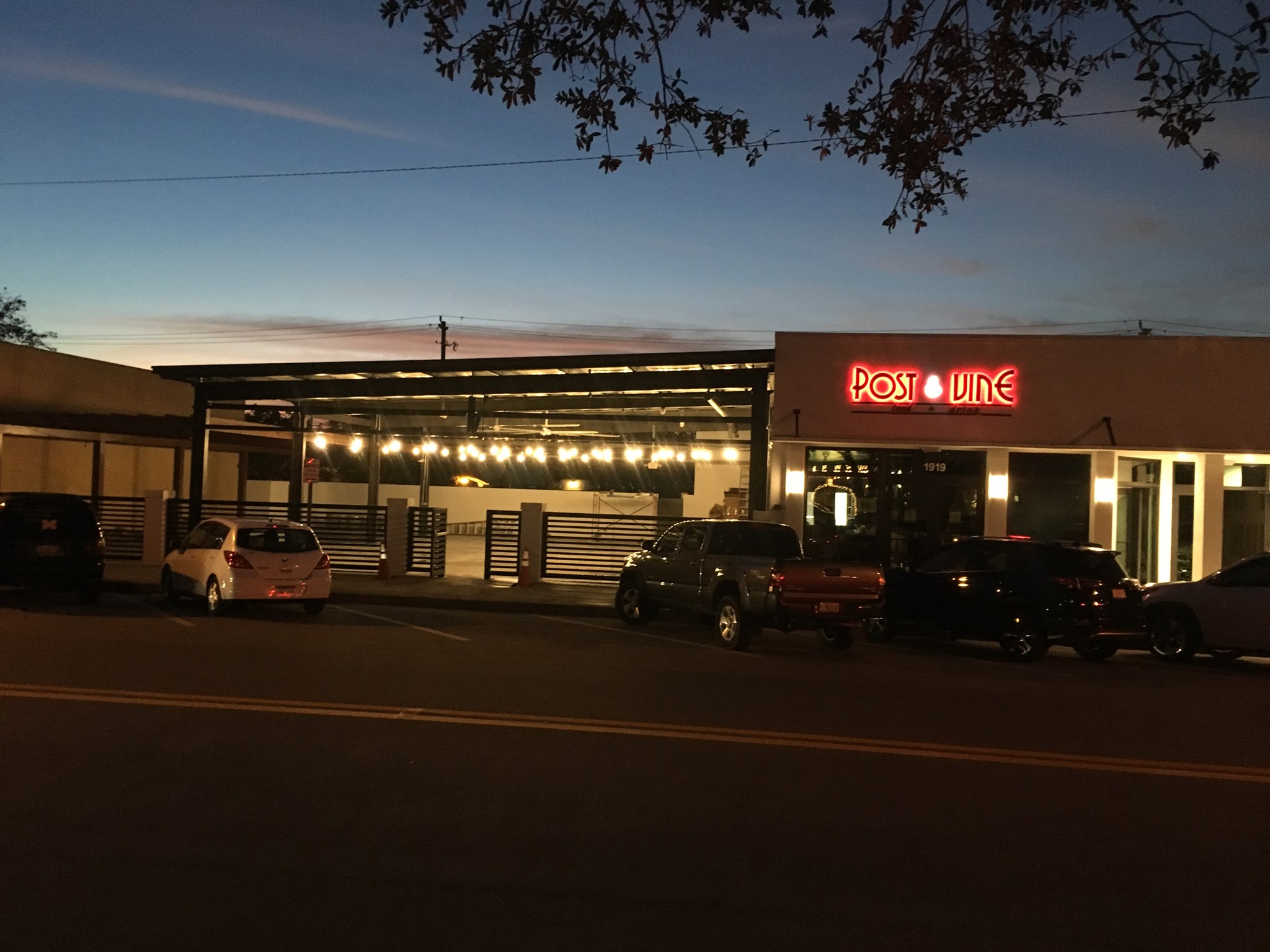 Post & Vine VB