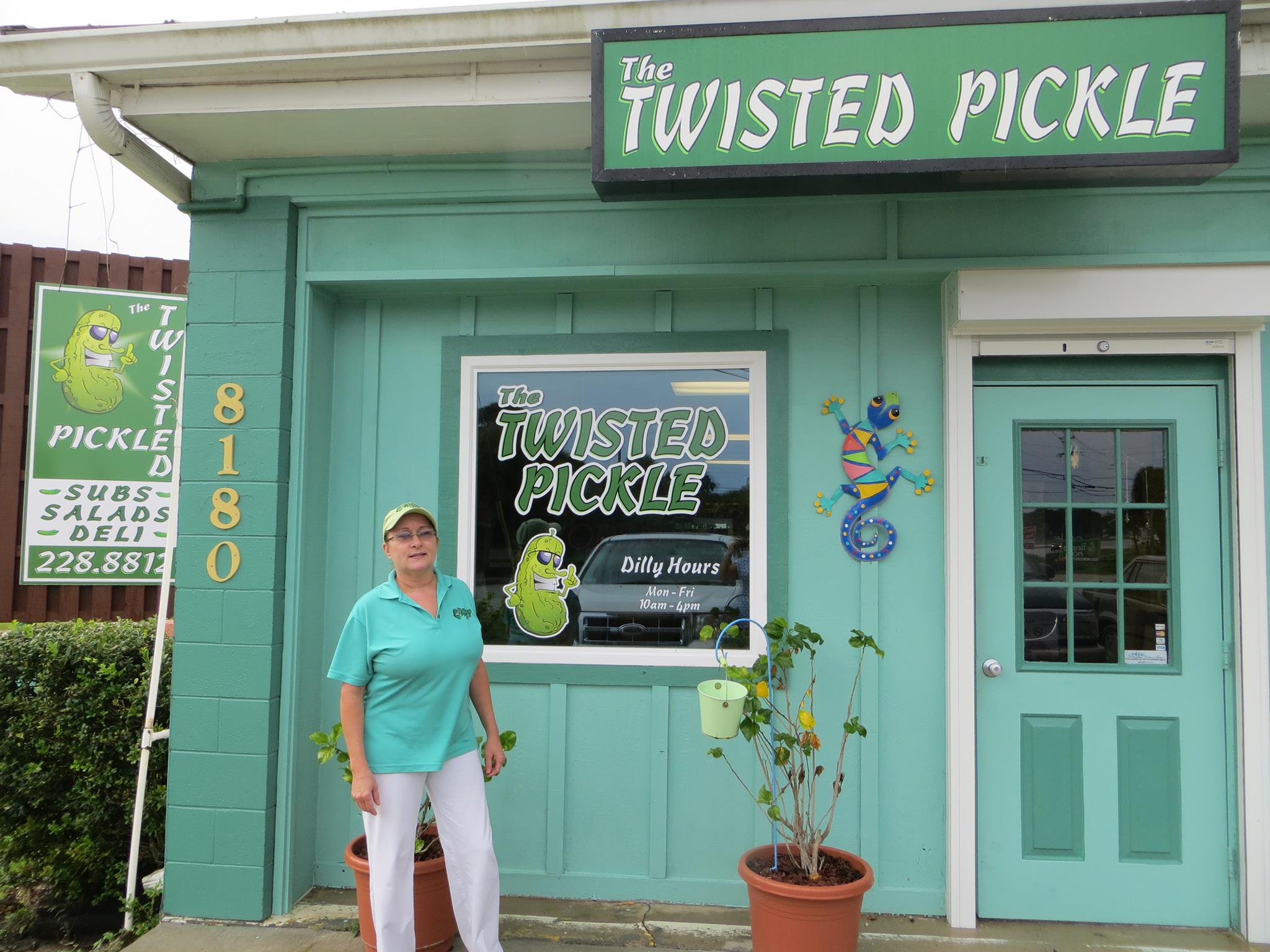 Featured image for “Twisted Pickle Deli”