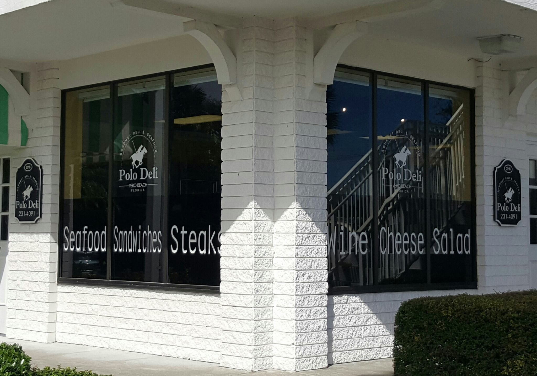 Polo Deli