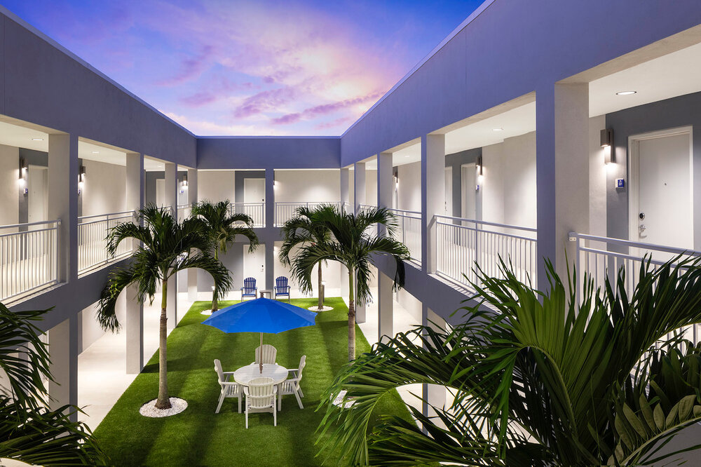 Featured image for “Star Suites by Riverside Theatre”