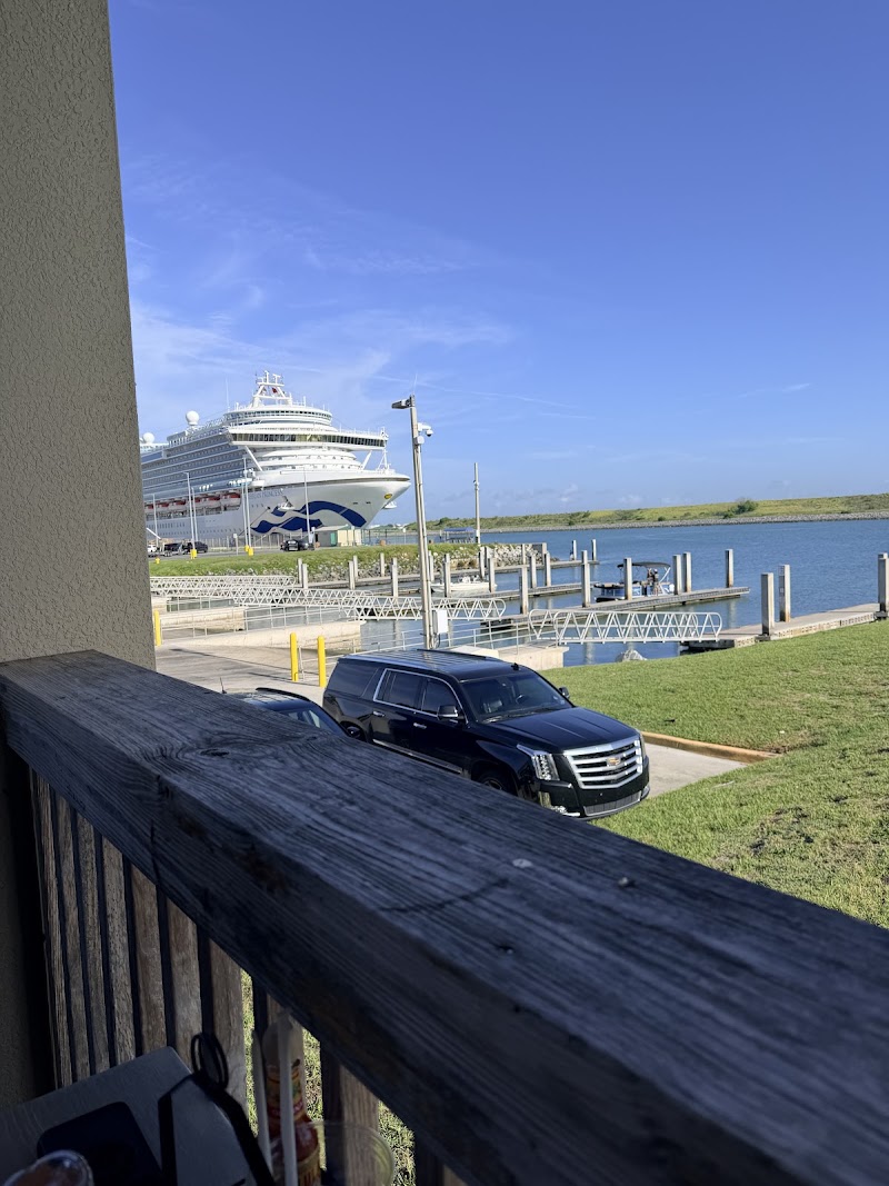 Waters Edge Cafe