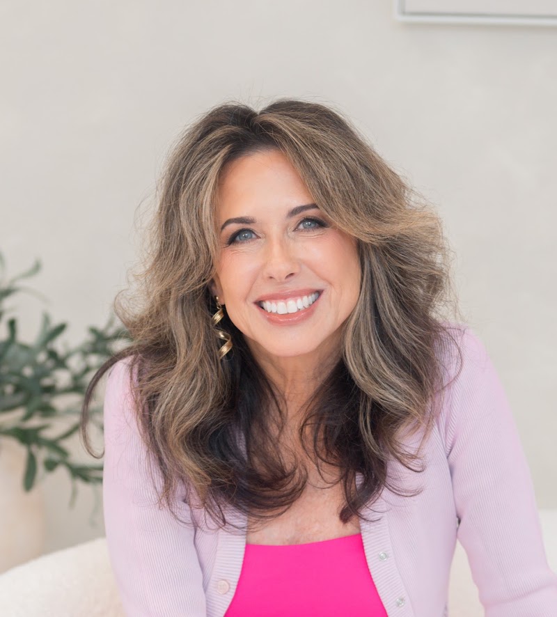 Carolyn Smith | Space Coast Lifestyle | Team Leader of Coastal Estate Team at Compass