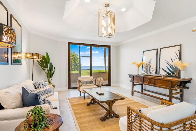 Nicole Pulcini, Realtor