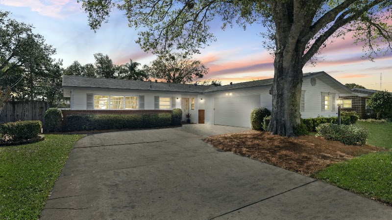 Coldwell Banker Realty, Galina Kann Reyes, PA-Realtor Coldwell Banker Realty, Galina Kann Reyes, PA-Realtor