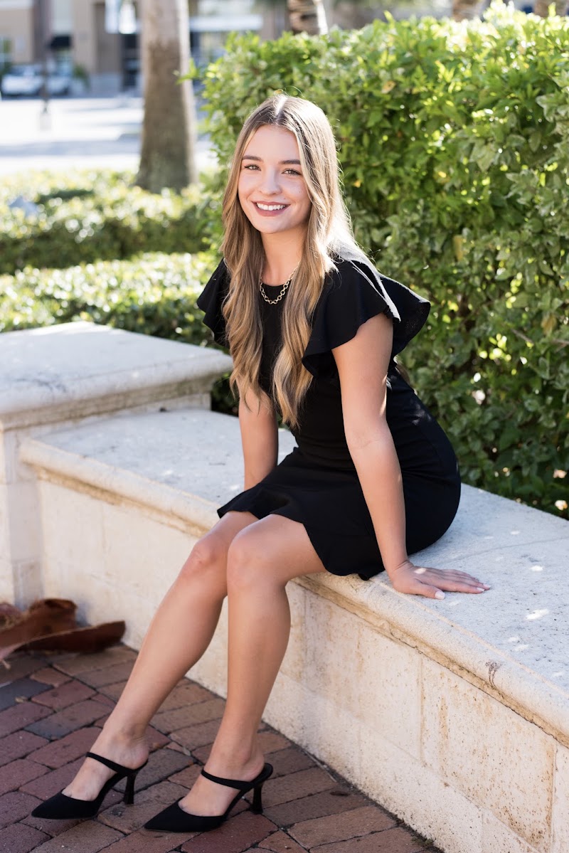 Gabrielle Fineman, Realtor Gabrielle Fineman, Realtor
