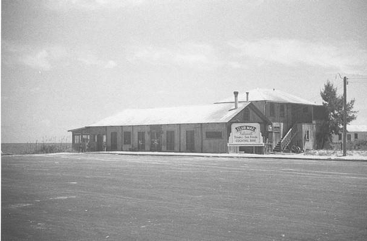 Club Mac 1940s Now " The Ocean Grill "