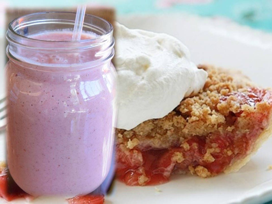 Strawberry Rhubarb Pie Smoothie