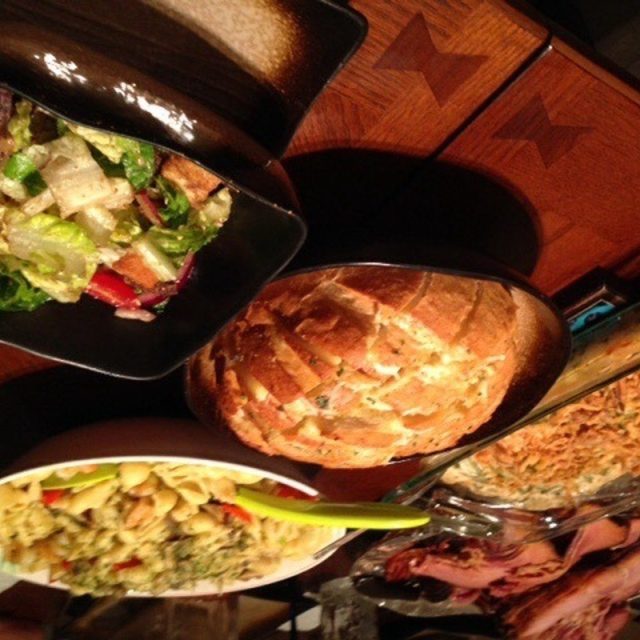 A Holiday Dinner With Friends