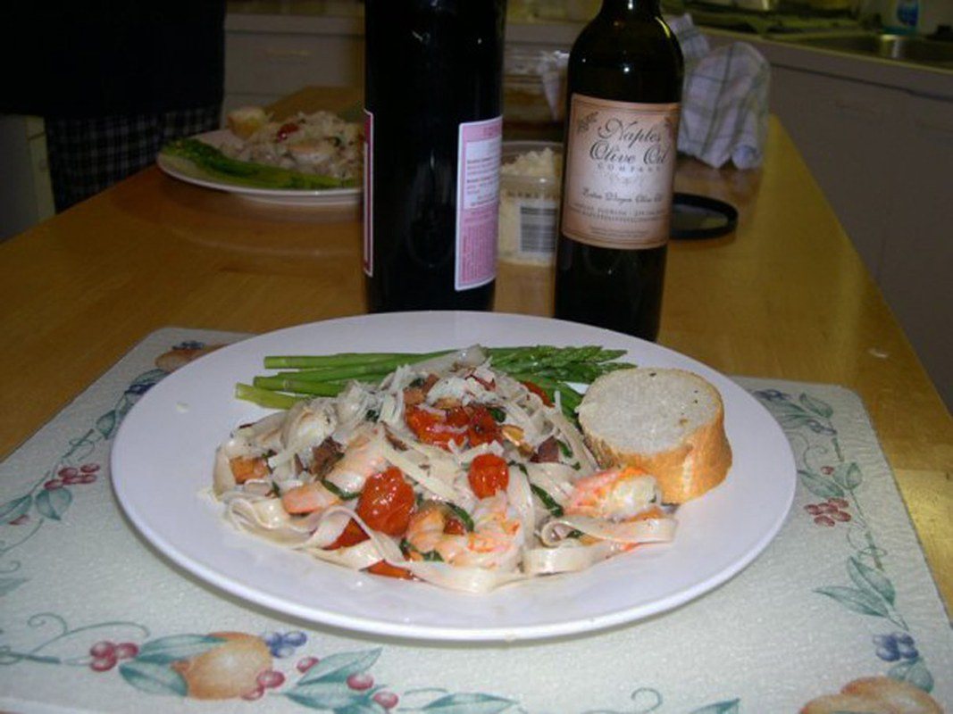 Shrimp With Linguini And Roasted Cherry Tomatoes