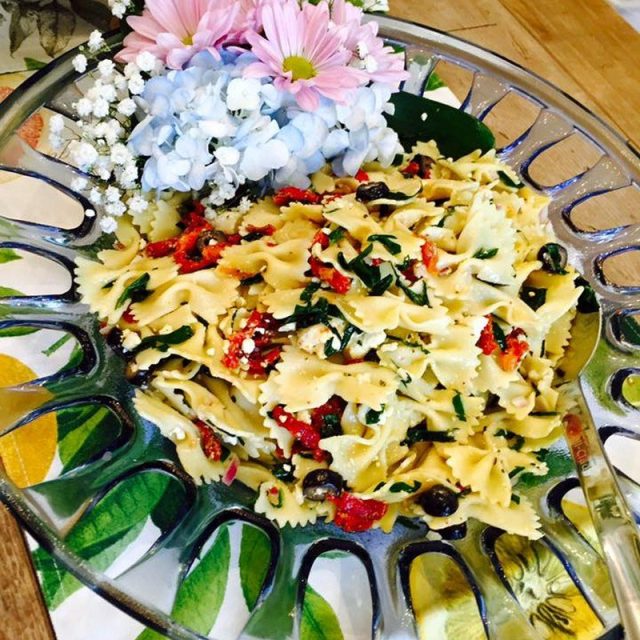 Sundried Tomato Pasta Salad