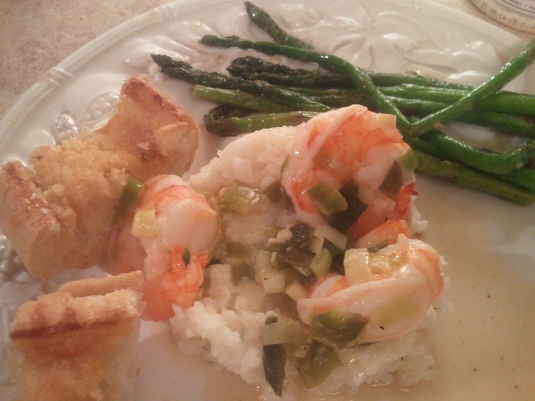 Shrimp And Smoked Gouda Grits