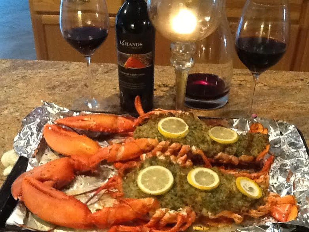 Stuffed Lobsters With Fresh Crabmeat And Italian Seasonings