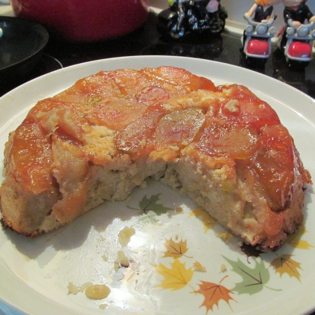 Cast Iron 'skillet Apple Cake