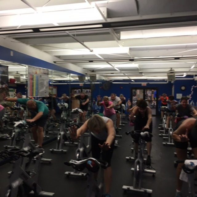 Lauries Spin Class Planking On The Spin Bike, Holding The Position For 60 Sec