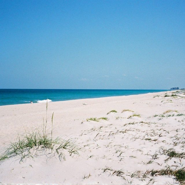 Vero's White Sands,blue Ocean