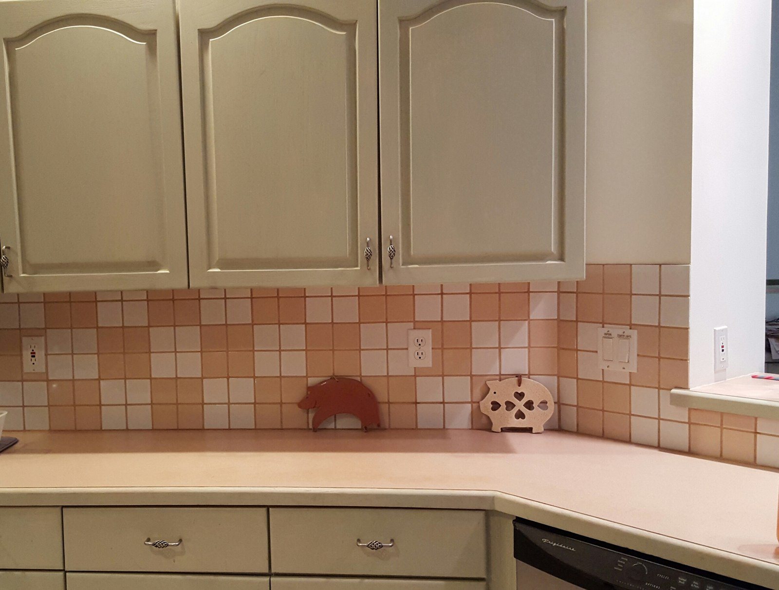 I May Collect Pigs But Their Skin Colored Tiles Need To Go!!!