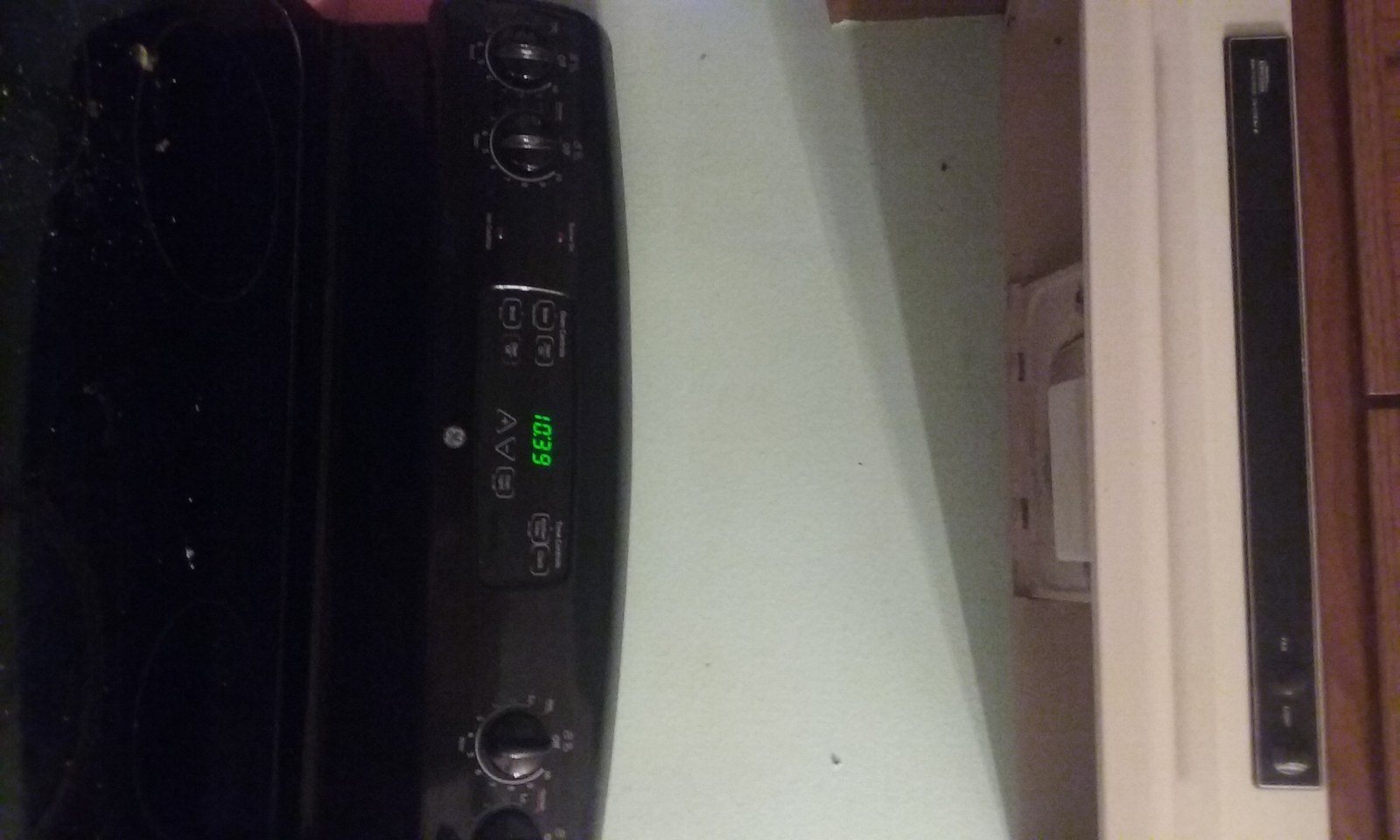 No Backsplash! So Bare-looking And Boring!