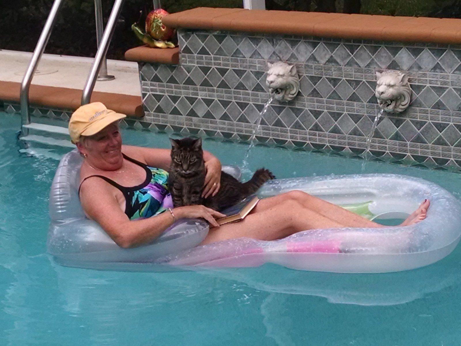 Lazy Float With Mama