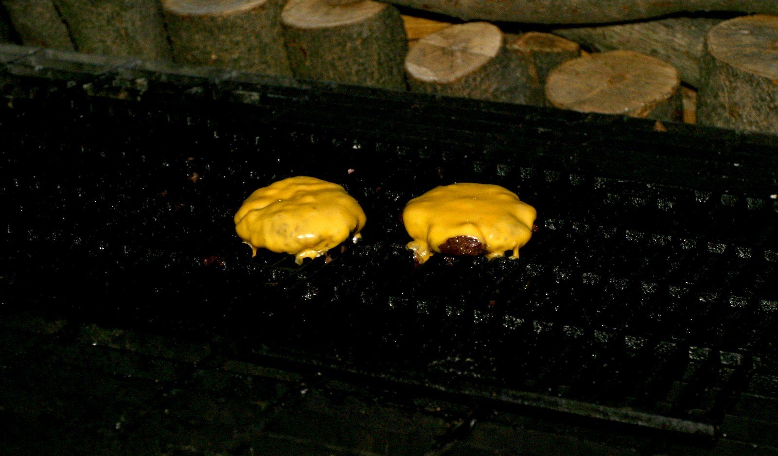 Tasty,juicy Cheeseburgers