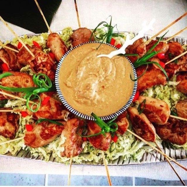 Chicken Satay With Peanut Sauce