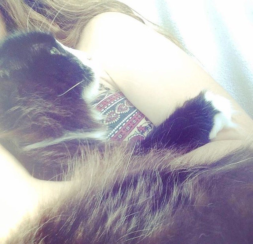 Sunshine On My Shoulder Makes Me Happy