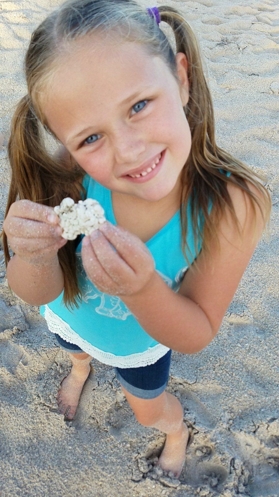 Shell Hunting. Riomar Beach