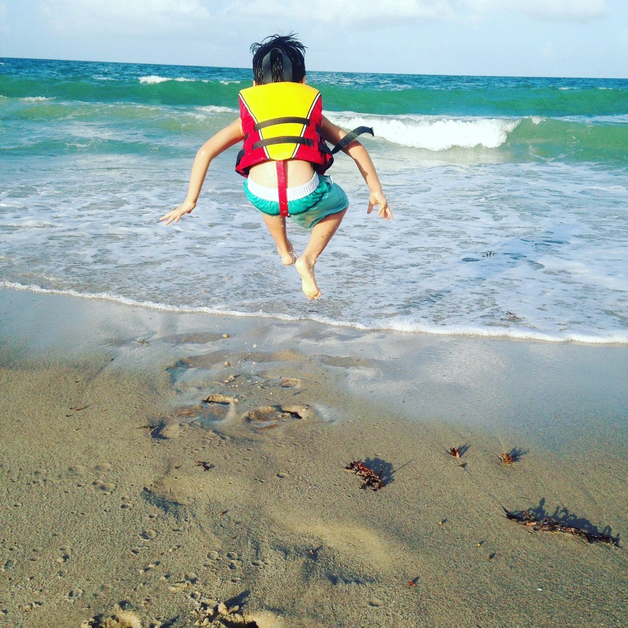 FINALLY AT THE BEACH....YAY!!