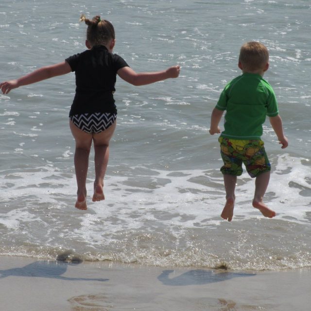 Reese & Will, Wave Jumpers!
