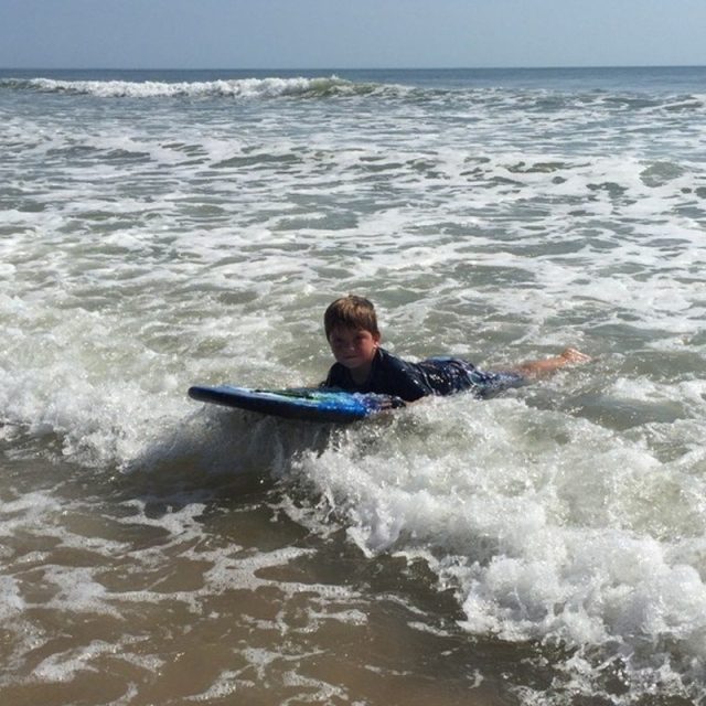 Boogy Boarding Billy!