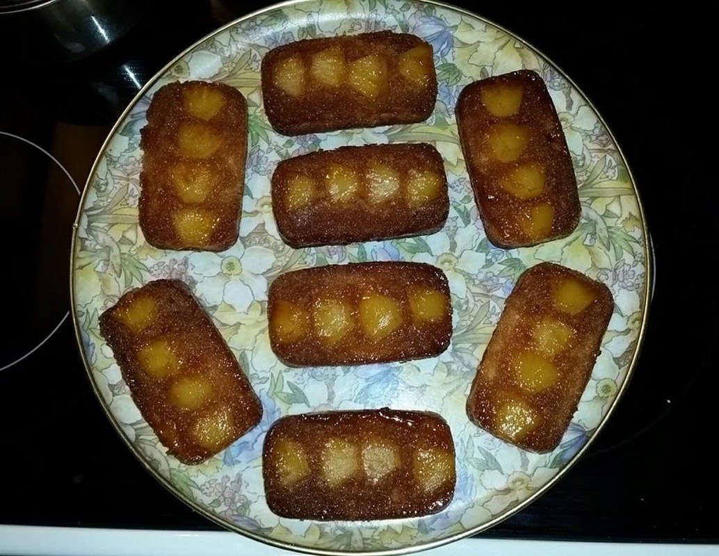 My Mimi Pineapple Upside Down Loaves Using Chunks