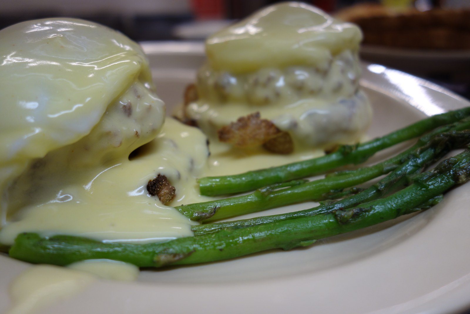 Crab Cake Eggs Benedict