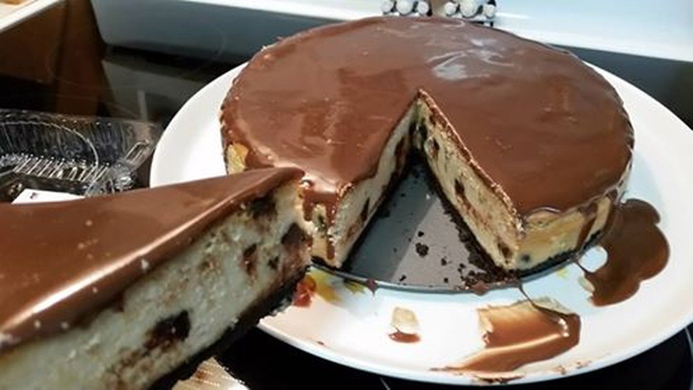 My Oreo Crust/peanut Butter Cheesecake With Chocolate Ganache