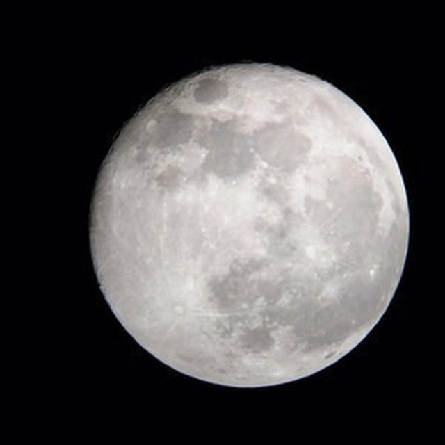 Super Moon 2014 Picture Taken Through Telescope