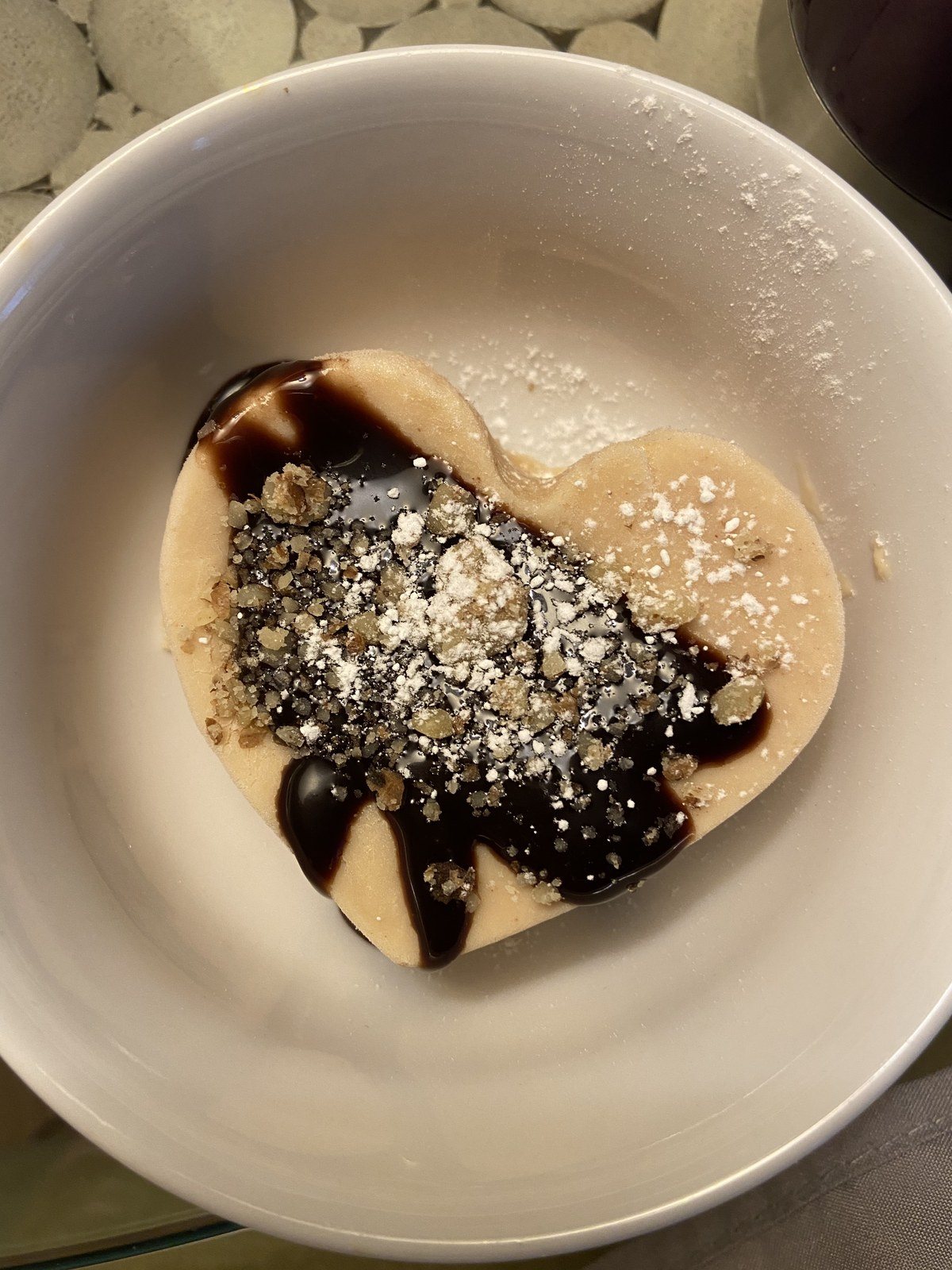 Peanut Butter Frozen Yogurt With Chocolate Sauce