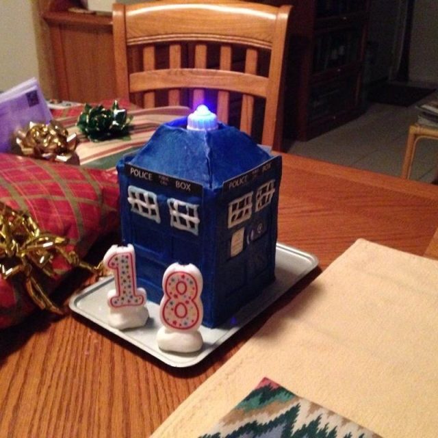 Tardis Cake
