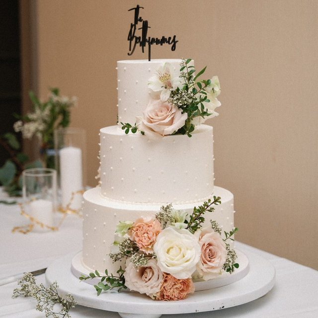 Winter Wedding Cake
