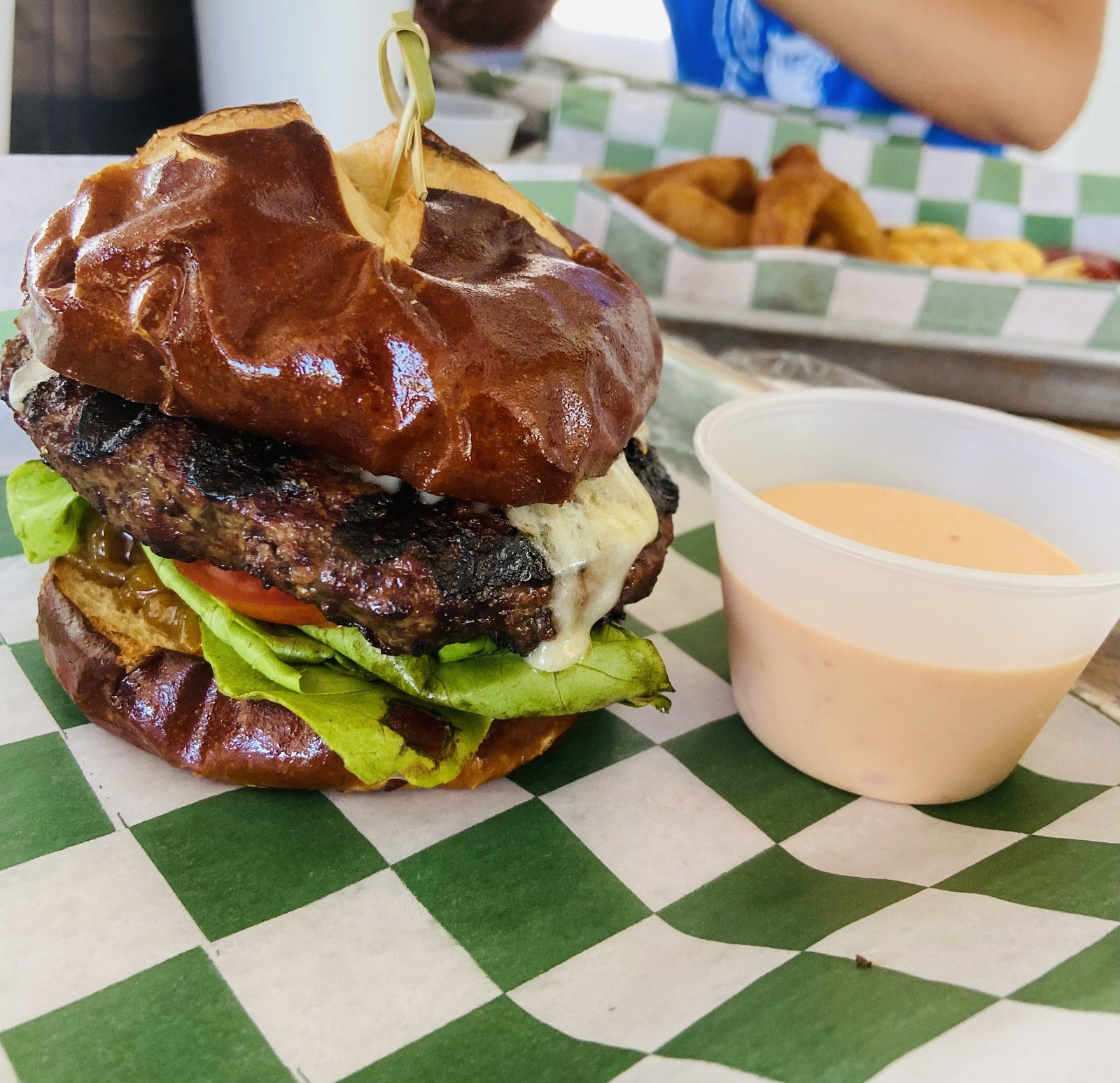 CW Willis Burger